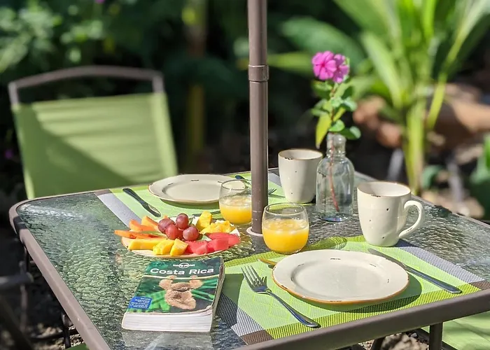 Casa Libelula Bed & Breakfast Tamarindo